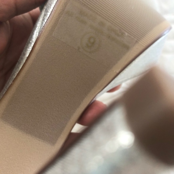 Silver rhinestone straps pumps - Picture 4 of 4